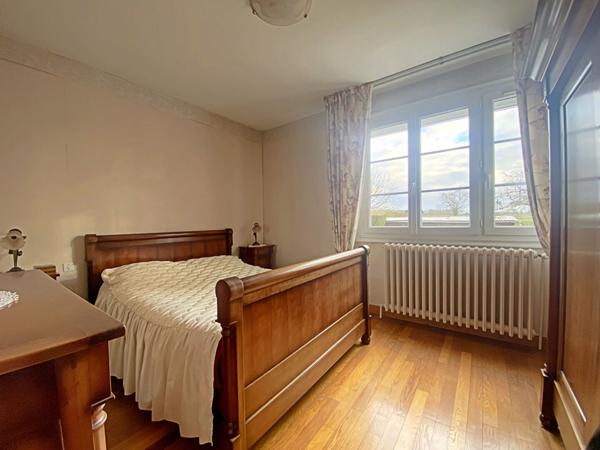 Maison Checy 6 pièce(s) 115 m2