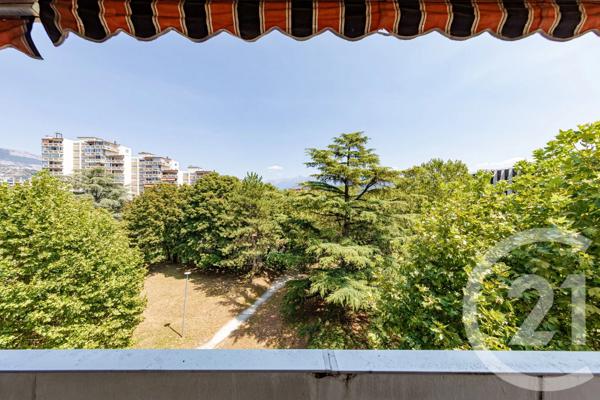 Appartement à vendre  4 pièces - 82,26 m 2   GRENOBLE  - 38