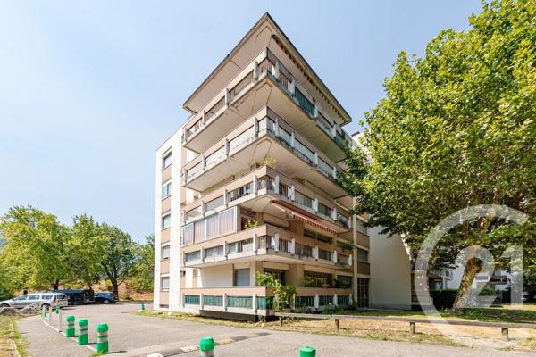 Appartement à vendre  4 pièces - 82,26 m 2   GRENOBLE  - 38