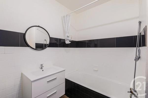 Appartement à vendre  4 pièces - 82,26 m 2   GRENOBLE  - 38