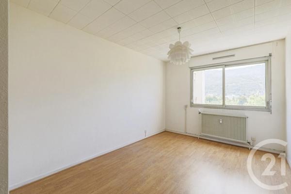 Appartement à vendre  4 pièces - 82,26 m 2   GRENOBLE  - 38