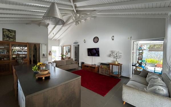 Maison à vendre    4 pièces • 111 m2 Sainte-Anne