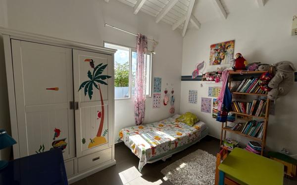 Maison à vendre    4 pièces • 111 m2 Sainte-Anne