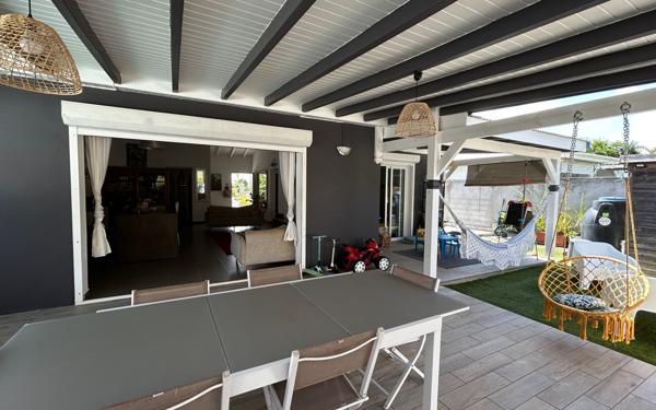 Maison à vendre    4 pièces • 111 m2 Sainte-Anne