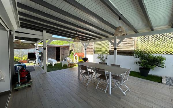 Maison à vendre    4 pièces • 111 m2 Sainte-Anne