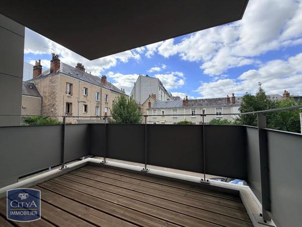 Appartement à louer 3 pièces 67.72m² Tours (37000)