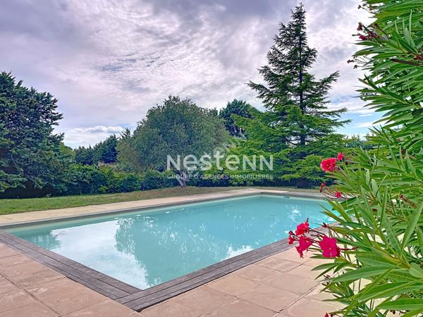 Lourmarin - Maison 5 pièce(s), 180m2, 4 belles chambres, garage-,piscine