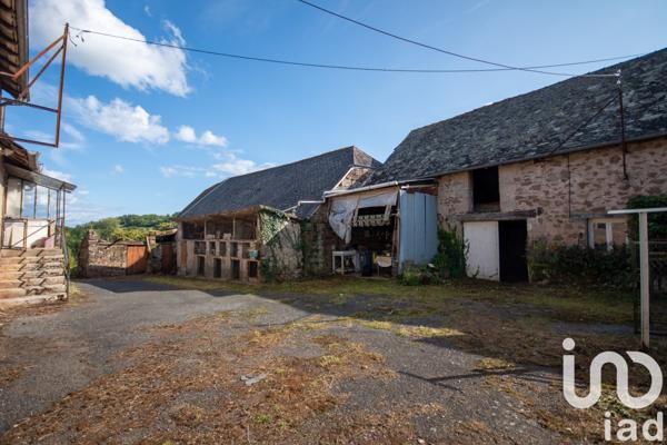 Ferme 5 pièces de 80 m² à Objat (19130)