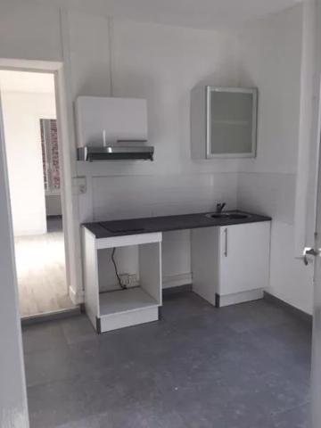 Location Studio 1 pièces 25 m2 à Saint-Quentin