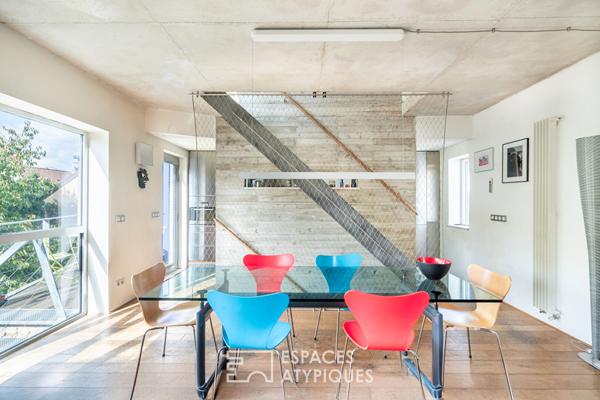 Maison d’architecte esprit loft avec terrasse et jardin à Vitry