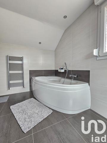 Maison à vendre 5 pièces 183 m² Haucourt-Moulaine