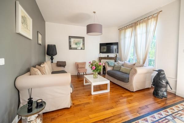 Jolie Meulière, plein centre, de 205 m² habitables