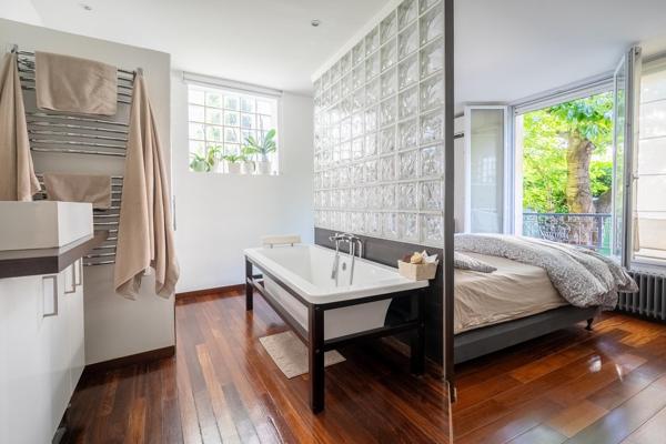 Jolie Meulière, plein centre, de 205 m² habitables