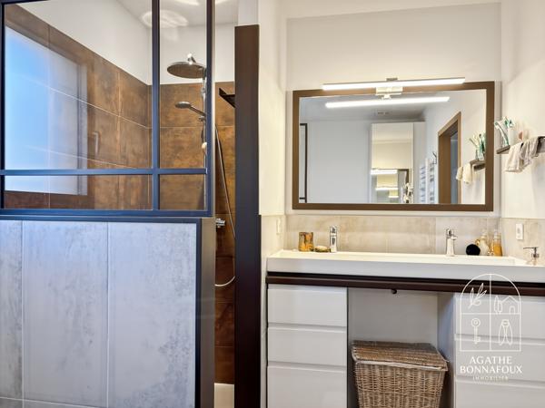 Châteaurenard (13160) Mas entièrement rénové 3 chambres 126 m2 et garage sur 400 m2 de terrain