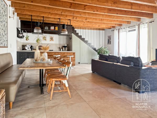 Châteaurenard (13160) Mas entièrement rénové 3 chambres 126 m2 et garage sur 400 m2 de terrain