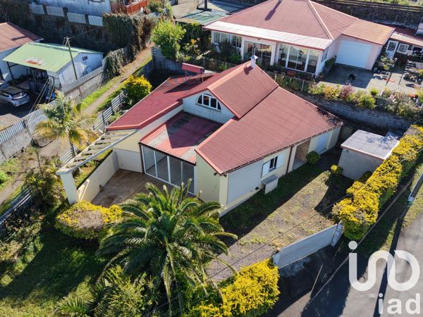 House for sale 4 rooms 131 m² Le Tampon