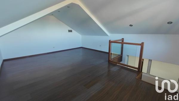 House for sale 4 rooms 131 m² Le Tampon