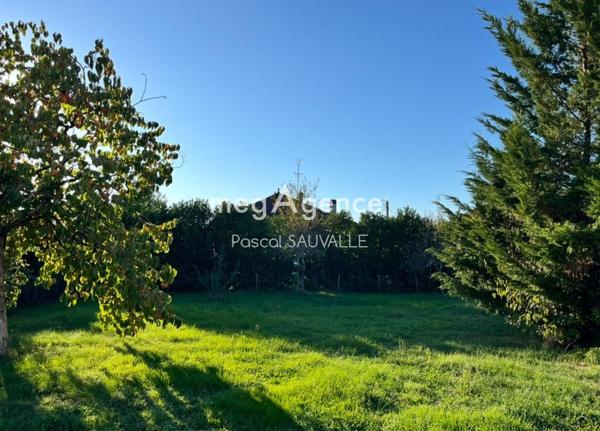 Terrain à BERGERAC, 24100 - 870m²