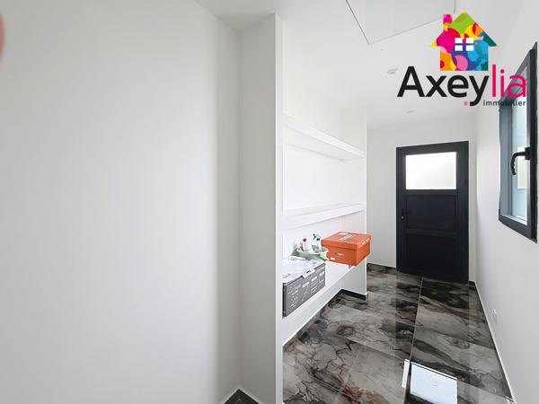 Saint-Alban-les-Eaux (42370) A VENDRE - SAINT-ALBAN-LES-EAUX - MAISON NEUVE DE 125M2 AVEC 3 CHAMBRES, TERRASSE, PISCINE, GARAGE ET TERRAIN