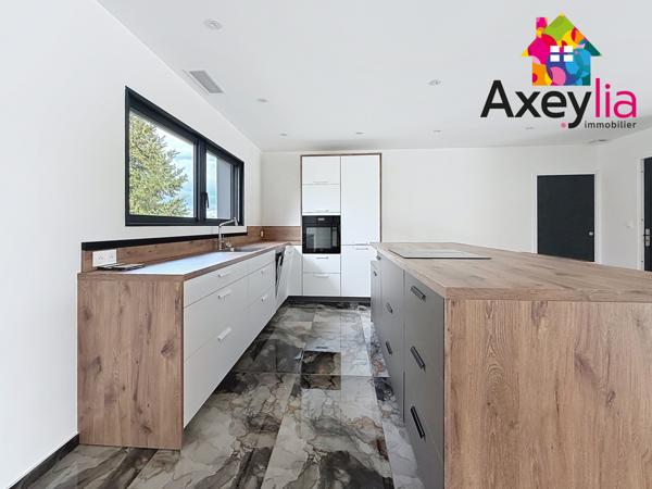Saint-Alban-les-Eaux (42370) A VENDRE - SAINT-ALBAN-LES-EAUX - MAISON NEUVE DE 125M2 AVEC 3 CHAMBRES, TERRASSE, PISCINE, GARAGE ET TERRAIN