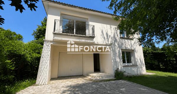 À vendre Maison 6 pièces 127 m² - Villeneuve-sur-lot 47300