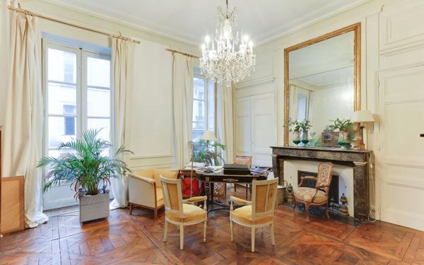 Appartement à vendre    9 pièces • 260 m2 Rennes