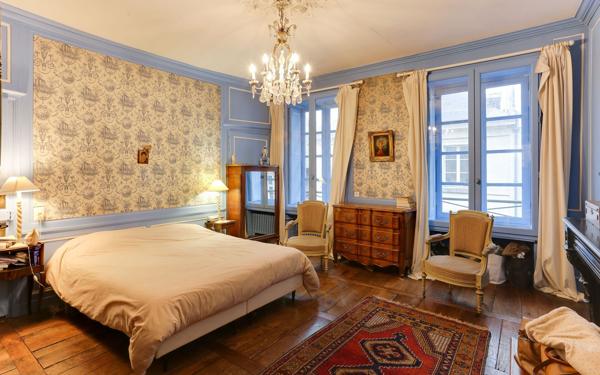 Appartement à vendre    9 pièces • 260 m2 Rennes