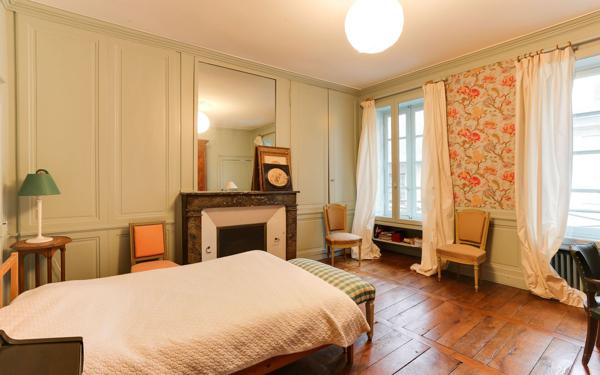 Appartement à vendre    9 pièces • 260 m2 Rennes