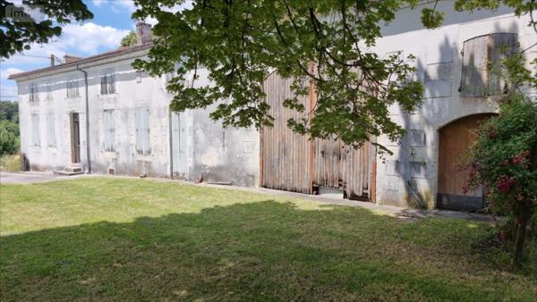 Maison à restaurer à vendre à Jonzac en Charente-Maritime (17500), ref : 1856