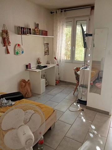 Vente                                                      Maison
                        
                     5 pièces                      134 m2                     à Port-Saint-Louis-du-Rhône