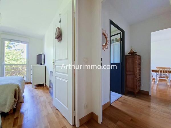 Vente                                                      Appartement
                        
                     3 pièces                      65 m2                     à Boissy-Saint-Léger