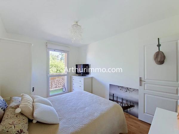 Vente                                                      Appartement
                        
                     3 pièces                      65 m2                     à Boissy-Saint-Léger