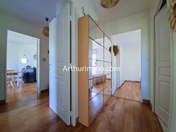 Vente                                                      Appartement
                        
                     3 pièces                      65 m2                     à Boissy-Saint-Léger