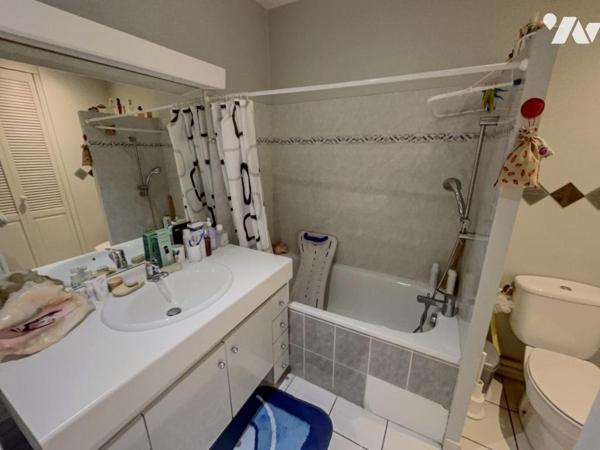 NEUVILLE SUR SAÔNE (69250) appartement T2 50m² parking privatif cave