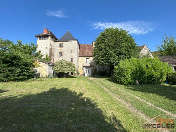 Maison en pierre de type médiéval – 246m²