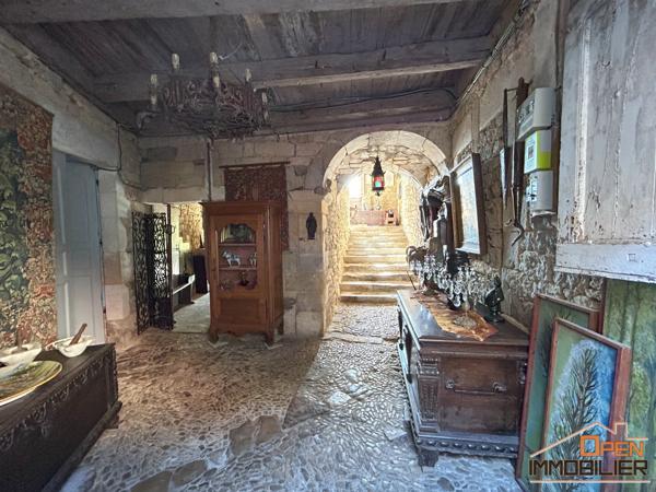 Maison en pierre de type médiéval – 246m²