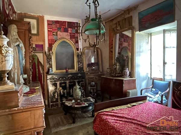 Maison en pierre de type médiéval – 246m²