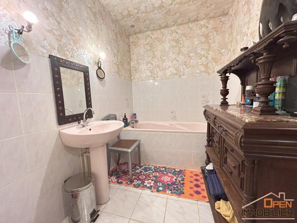 Maison en pierre de type médiéval – 246m²