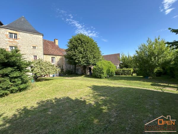 Maison en pierre de type médiéval – 246m²