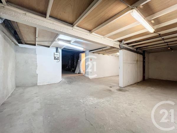 à vendre  400 m2 MONTREUIL - 93