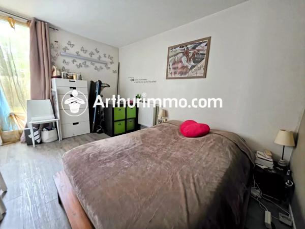 Vente                                                      Appartement
                        
                     4 pièces                      81 m2                     à Nandy