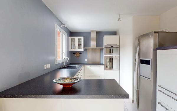 Maison à vendre    4 pièces •  Neuville-sur-Saône