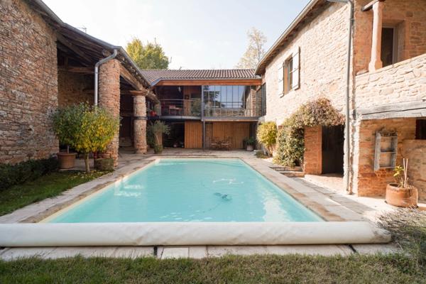 Maison à vendre 8 pièces proche de MACON (71)