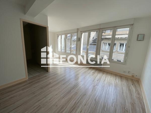 Location Studio 40.1 m² - 22 RUE CHARLES BAUDELAIRE Limoges 87000