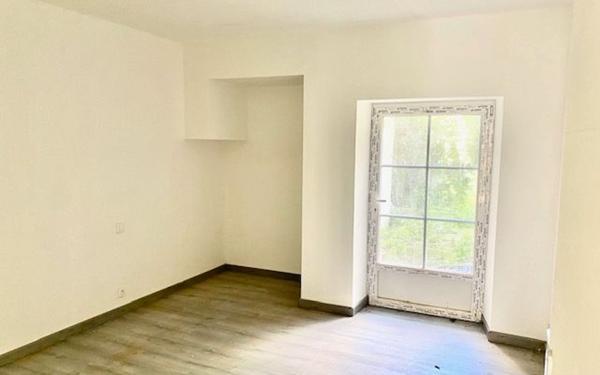 Appartement à louer    4 pièces •  Saint-Martin-de-Hinx