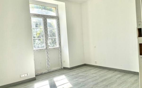 Appartement à louer    4 pièces •  Saint-Martin-de-Hinx