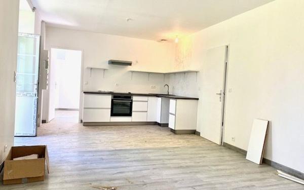 Appartement à louer    4 pièces •  Saint-Martin-de-Hinx