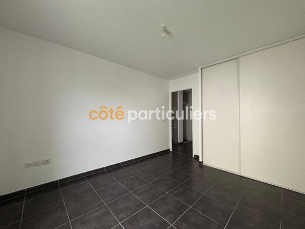 Vente
                Appartement39 m² - 2 Pièces -
                    LORMONT (33310)