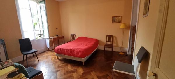 Vente                                                      Maison
                        
                     5 pièces                      97 m2                     à Pont-sur-Yonne