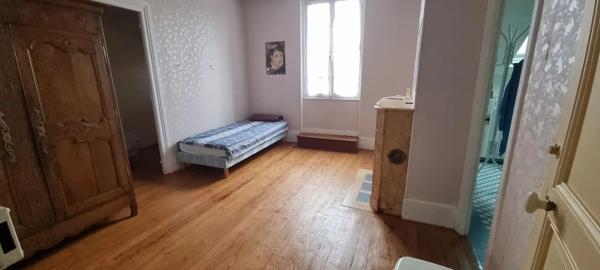 Vente                                                      Maison
                        
                     5 pièces                      97 m2                     à Pont-sur-Yonne